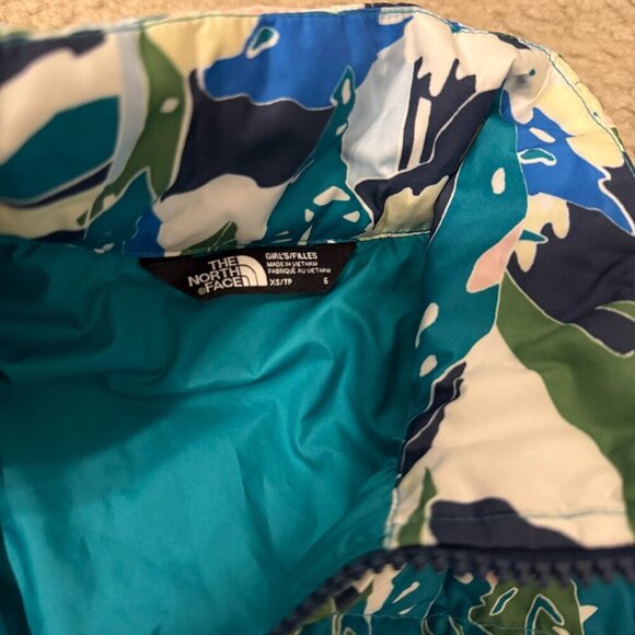 The North Face Girl ThermoBall Camo Eco Jacket Size 6 - Picture 4 of 6